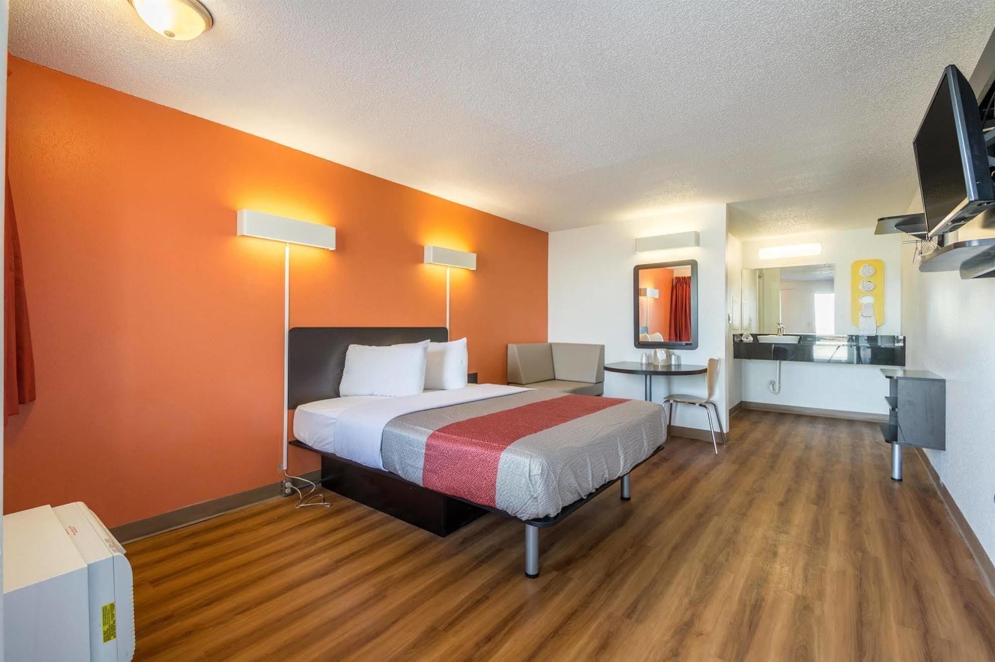 Hotel 465 By Regency Indianapolis Exterior foto